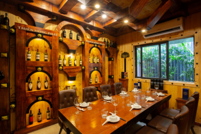 Đẳng Cấp và Phong Cách: Tìm Hiểu Về Kiến Trúc Nổi Bật Của Nhà Hàng Thiên Hồng Phát